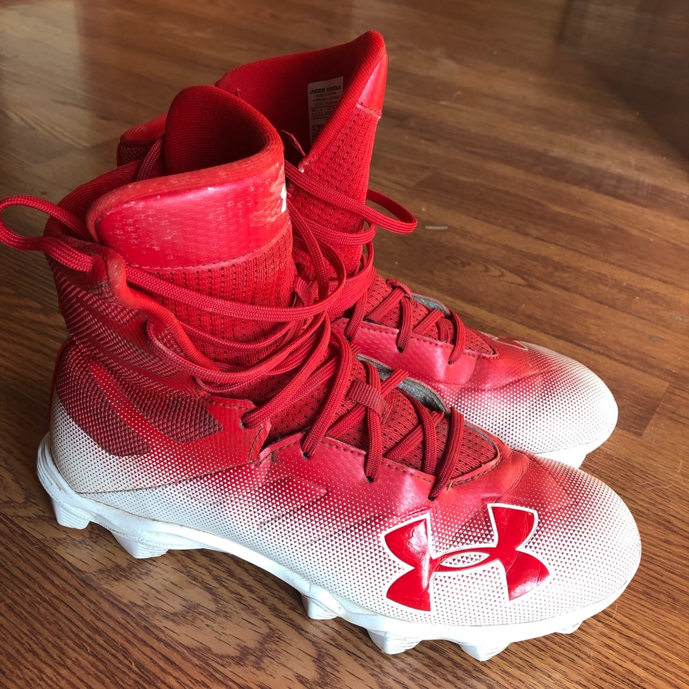 Men’s Under Amour football cleats